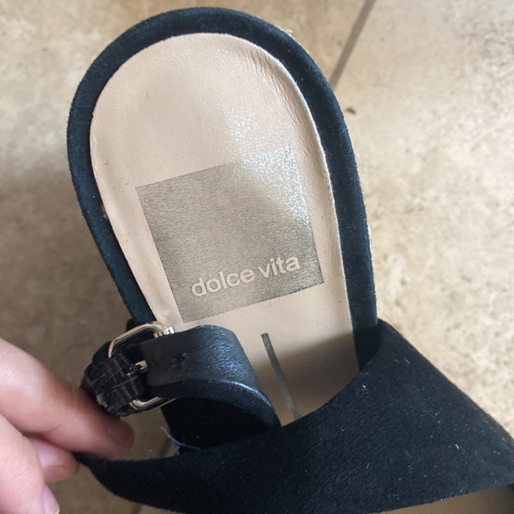 Dolce Vita Black Suede Peep Toe Straw Platform Wedges 4” Sandals - Picture 4 of 5